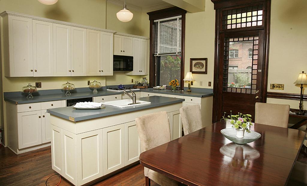 Morgan State House Inn Albany Esterno foto