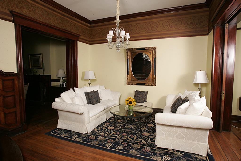 Morgan State House Inn Albany Esterno foto